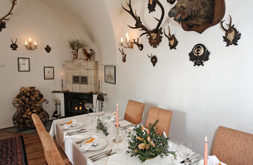 Schlosshotel Zamek Zdikov ภายนอก รูปภาพ