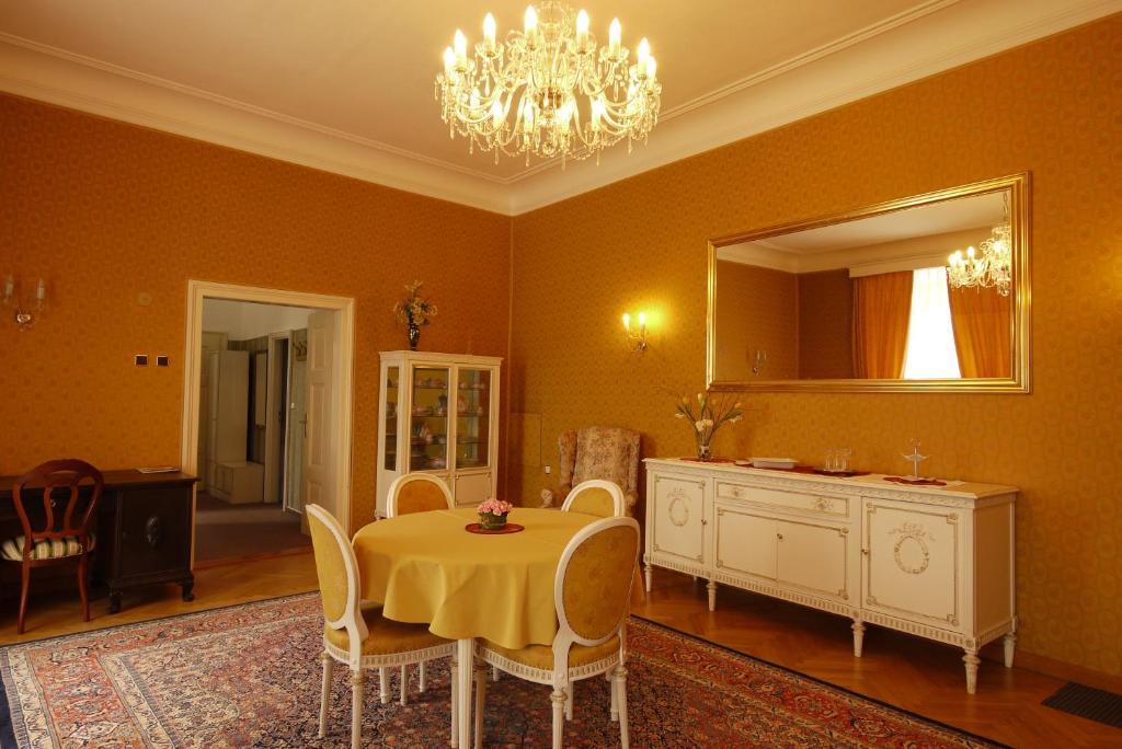 Schlosshotel Zamek Zdikov ห้อง รูปภาพ